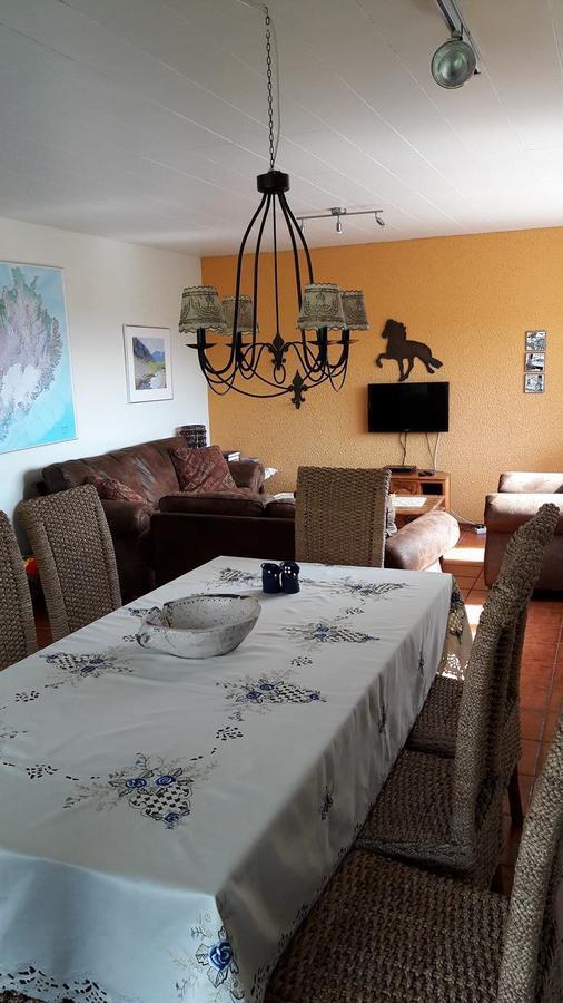 Glaesibaer Bed & Breakfast Reynistadur Bagian luar foto